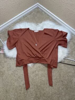 Love + Joy Women’s Coral Pink V Neck Blouse with Tie Back Size Medium